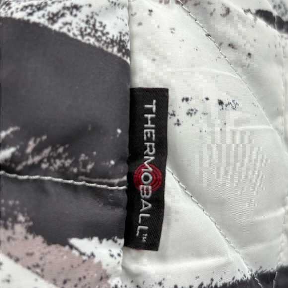 THE NORTH FACE Thermoball Vest Women's TNF Black Desert StripeWhite xs - Picture 8 of 14